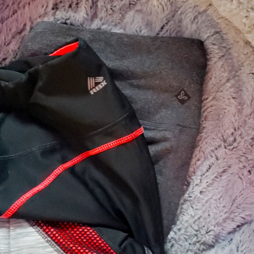 2 3/4 length leggings. PrAna and RBX (XL)